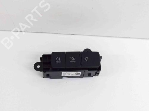 Switch AUDI Q3 (F3B) 35 TFSI | BP27763664I30
