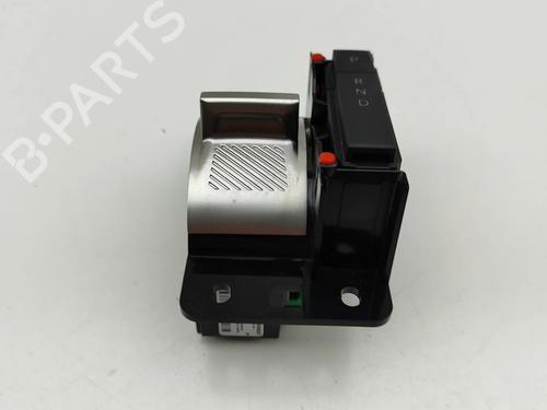 Used Gear lever PEUGEOT 3008 III (KA_, KB_, KC_) e-210 (KCZKZX) (213 hp) 28676298