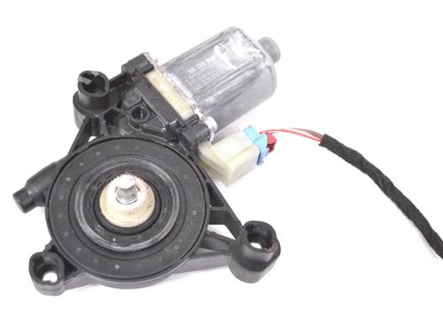 Used Left front window motor Left front window motor SEAT LEON (KL1, KLG) 1.5 TSI (131 hp) 33349489 33349489