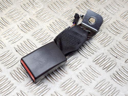 Used Seat buckle BMW 2 Convertible (F23) 218 i (136 hp) 14630636