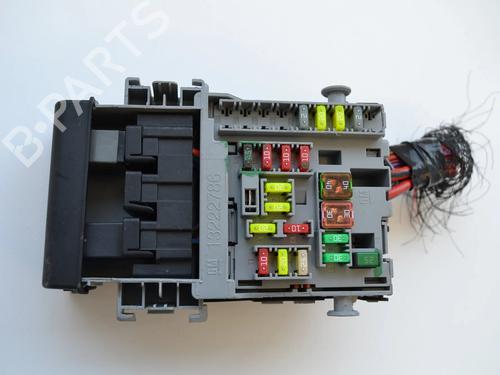 Used Fuse box OPEL INSIGNIA A (G09) 2.0 CDTI (68) (140 hp) 9863454
