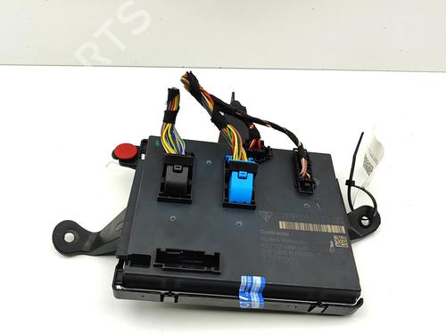 Used Electronic module Electronic module PORSCHE MACAN (95B) 2.0 (252 hp) 33383174 33383174