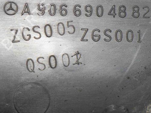 Front right wheel arch trim VW CRAFTER 30-50 Platform/Chassis (2F_) 2.5 TDI | BP14617539C135