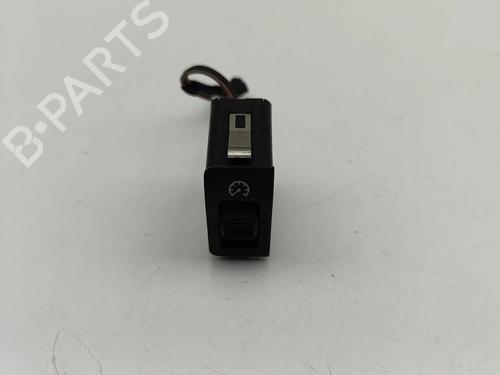 switch-bmw-7-e38-1994-1995-1996-1997-1998-1999-2000-2001-28688252 main image