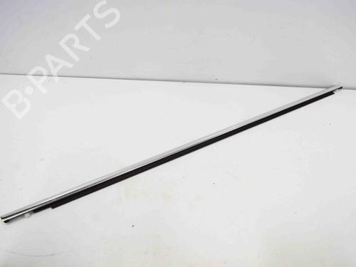 Friso da porta VOLVO S90 II (234) D4 (190 hp) 14613399