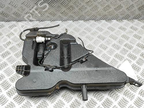 Used Windscreen washer tank Windscreen washer tank BMW 3 Touring (G21, G81) 330 e Plug-in-Hybrid (292 hp) 33382820 33382820