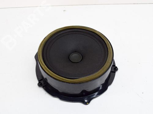 speakers-jaguar-f-pace-x761-20-td4-awd-jaguar-gx73-18808-db-2015-9511432 main image