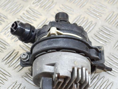 Used Auxiliary water pump BMW X3 (G01, F97, G08) M Competition (510 hp) 27753849