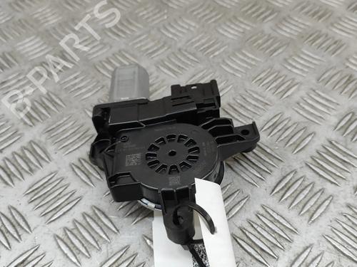 Right rear window motor BMW X1 (U11) iX1 xDrive 30 | BP28590068E22 - Image 2