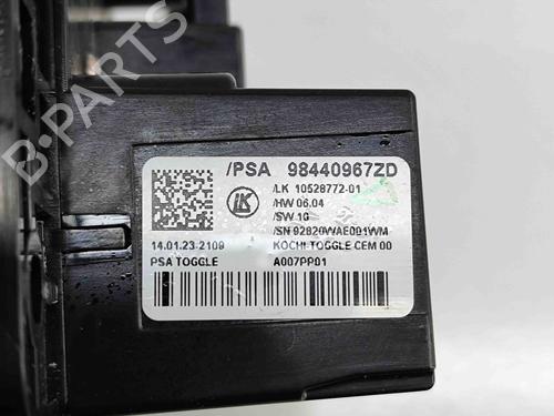 Gear lever PEUGEOT 2008 II (UD_, US_, UY_, UJ_, UR_, UC_) e-2008 (UKZKWZ) | BP27788476M90 