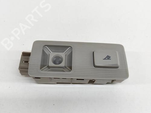 Used Interior roof light VW TIGUAN (AD1, AX1) 1.5 TSI (131 hp) 27771365