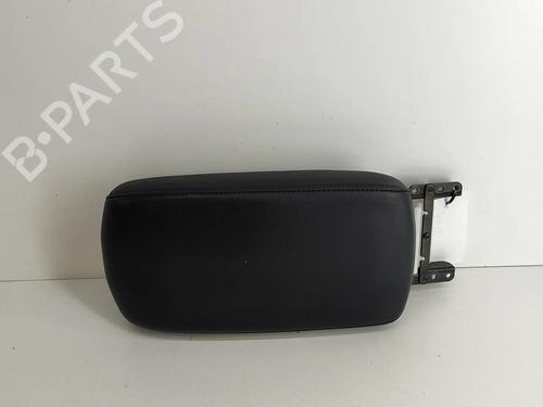 Used Armrest / Center console Armrest / Center console TOYOTA RAV 4 IV (_A4_) 2.5 Hybrid (AVA42_) (155 hp) 18879020 18879020