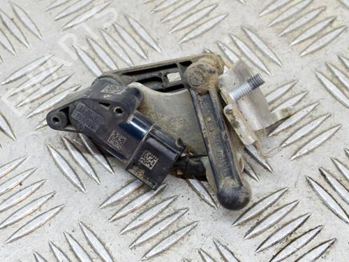 Used Electronic sensor BMW 5 (G30, F90) 520 d (190 hp) 14635895