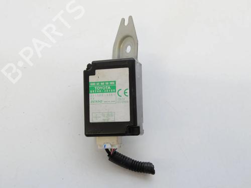 Used Electronic module LEXUS GS (_S19_) 300 (GRS190_, GRS190R) (249 hp) 9865813