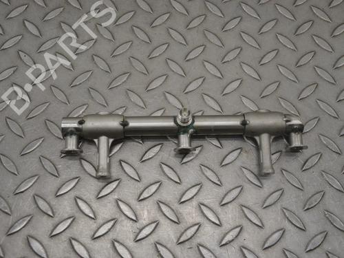 Used Injection rail MERCEDES-BENZ G-CLASS (W463) AMG G 65 (463.274, 463.275) (630 hp) 30243228