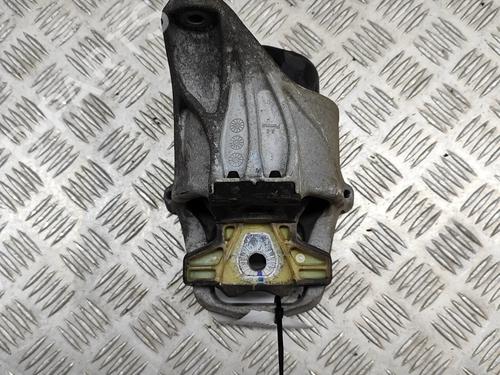 Used Engine mount AUDI A4 B9 Avant (8W5, 8WD) 1.4 TFSI (150 hp) 18739931