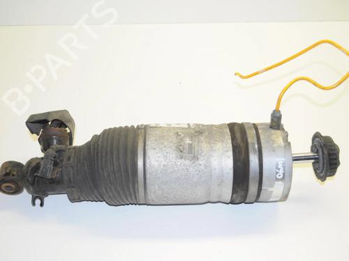 Used Right rear shock absorber Right rear shock absorber AUDI Q7 (4LB) 4.2 FSI quattro (350 hp) 33346417 33346417