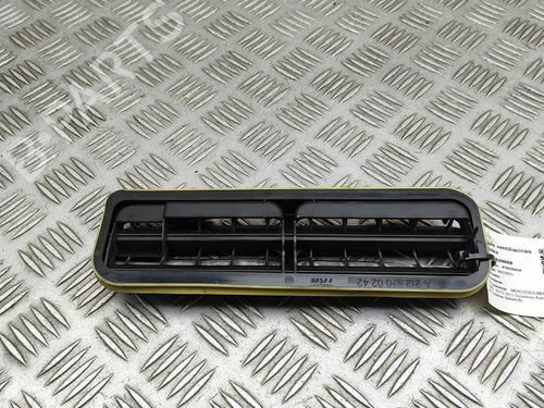 Used Grille MERCEDES-BENZ C-CLASS (W204) C 350 CDI (204.023) (265 hp) 29731053