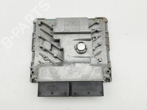 Used Engine control unit (ECU) Engine control unit (ECU) VW GOLF VII (5G1, BQ1, BE1, BE2) 2.0 R 4motion (300 hp) 33387301 33387301
