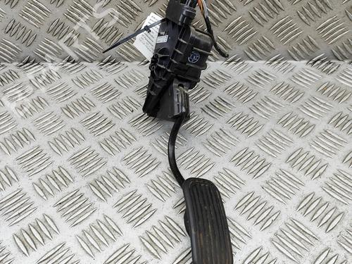 Pedal für TOYOTA HILUX VII Pickup (_N1_, _N2_, _N3_) 3.0 D-4D 4WD (KUN26) (171 hp) 32213501