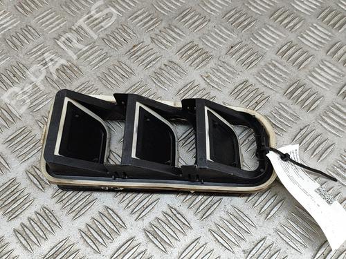 Grille PEUGEOT 3008 II SUV (MC_, MR_, MJ_, M4_) 1.5 BlueHDi 130 | BP21487143C40 