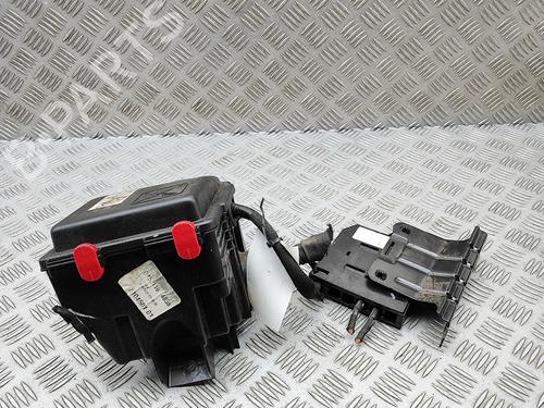 Used Fuse box Fuse box 36458202 36458202