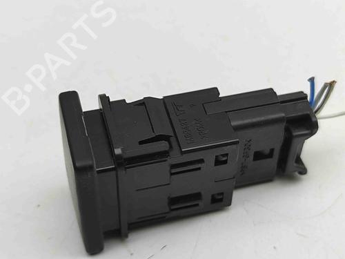 Switch TOYOTA HILUX VIII Pickup (_N1_) 2.4 D 4WD (GUN125_, GUN125R) | BP29459451I30