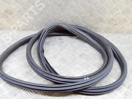 Used Rubber door seal BMW X3 (G01, F97, G08) M Competition (510 hp) 27760993