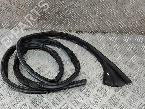 rubber-door-seal-tesla-model-y-5yjy-2019-32754404 main image