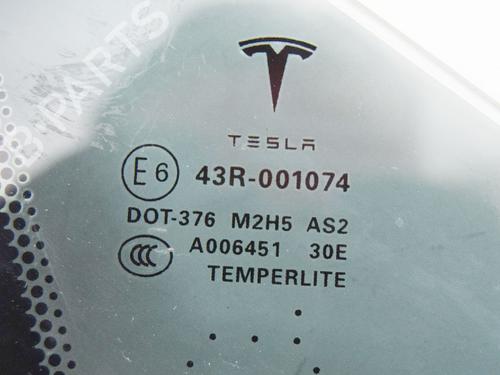 Høyre foran trekantet rude TESLA MODEL S (5YJS) P85 | BP10398867C112 