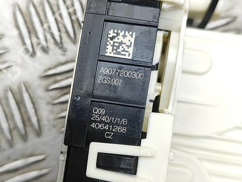 Front right lock MERCEDES-BENZ SPRINTER 3-t Van (B910) 214 CDI (910.621, 910.623) | BP32061536C97 