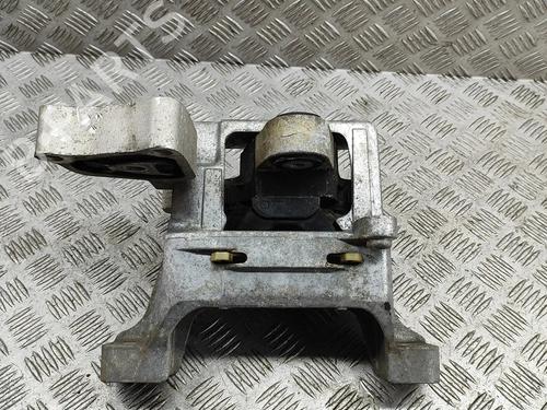 engine-mount-mercedes-benz-sprinter-3-t-van-b910-2018-33377406 main image