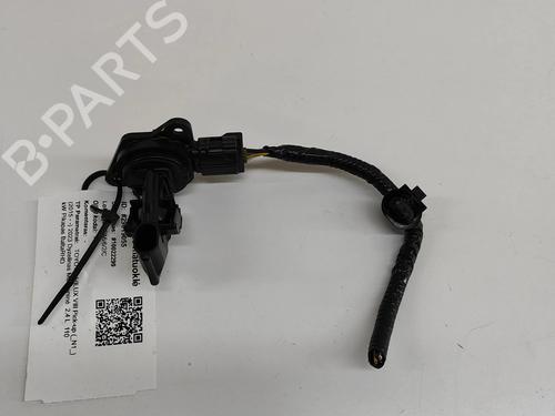 Used Mass air flow sensor TOYOTA HILUX VIII Pickup (_N1_) 2.4 D 4WD (GUN125_, GUN125R) (150 hp) 24581028