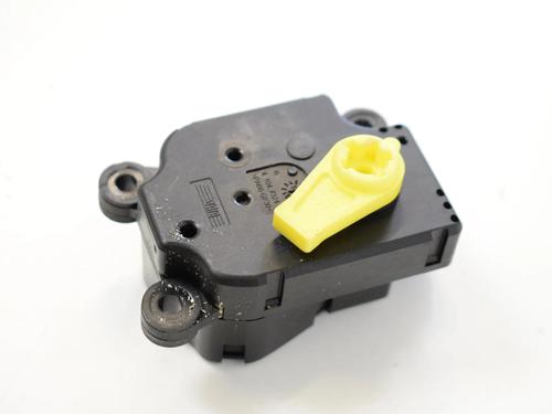 Electronic module JAGUAR F-TYPE Coupe (X152) 5.0 SCV8 R AWD | BP33340043M83 - Image 2