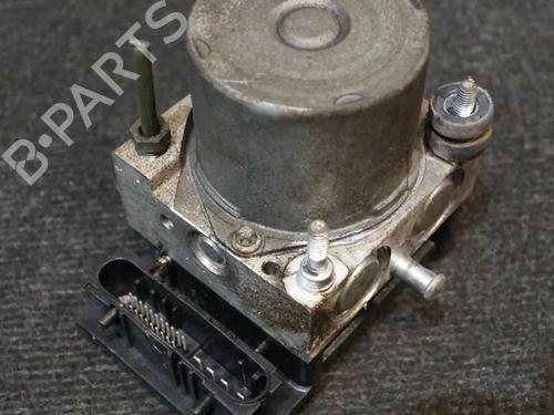 Used ABS pump NISSAN ALMERA TINO (V10) 2.2 dCi (112 hp) 6727145