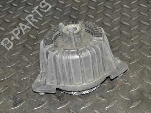 Used Engine mount Engine mount LAND ROVER RANGE ROVER IV (L405) 4.4 SDV8 4x4 (340 hp) 30214839 30214839