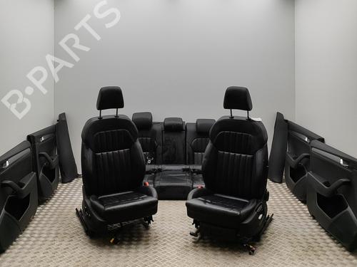 Used Seats set Seats set SKODA SUPERB III Estate (3V5) 2.0 TDI (150 hp) 33383832 33383832