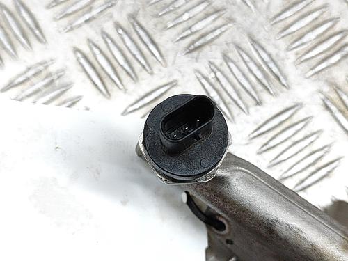 Injection rail BMW 5 (G30, F90) 530 i xDrive | BP19744099M98