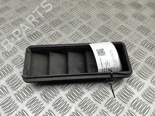 grille-jaguar-f-pace-x761-2015-33376054 main image