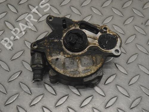 Used Vacuum pump NISSAN X-TRAIL III (T32_, T32R, T32RR) 1.6 DIG-T (T32) (163 hp) 30251893
