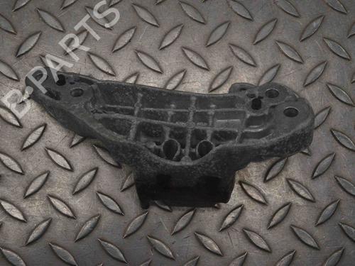 Support PEUGEOT 3008 II SUV (MC_, MR_, MJ_, M4_) 1.2 THP/ PureTech 130 (MRHNSM, MRHNSU, MRHNSJ, MRHNYW,... | BP30268547C155