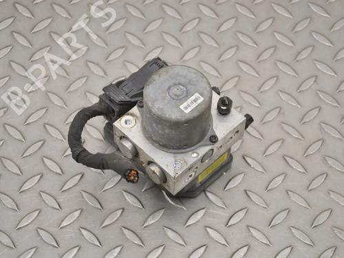 Used ABS pump KIA SORENTO II (XM) 2.2 CRDi 4WD (197 hp) 30239658