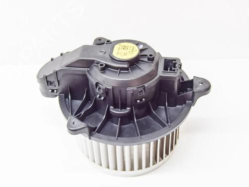 Used Heater blower motor Heater blower motor FORD FIESTA VII (HJ, HF) 1.0 EcoBoost (125 hp) 9113760 9113760