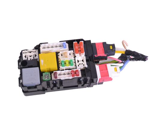 Used Fuse box Fuse box PEUGEOT 3008 II SUV (MC_, MR_, MJ_, M4_) 1.6 BlueHDi 120 (120 hp) 33356183 33356183