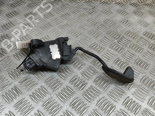 Pedal Pedal TOYOTA YARIS (_P13_) 1.3 (NSP130_, NSP130) (95 hp) 26022678 26022678
