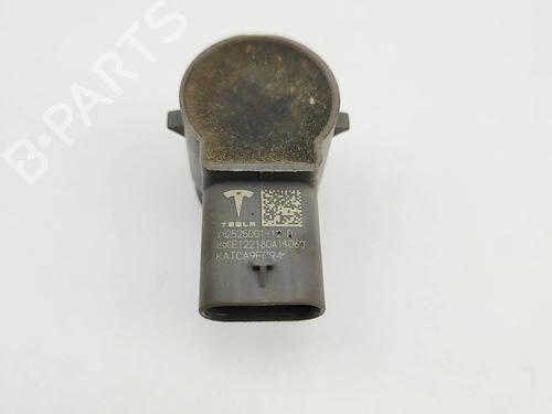 Electronic module TESLA MODEL Y (5YJY) Long Range All-wheel Drive | BP38783231M83 - Image 7