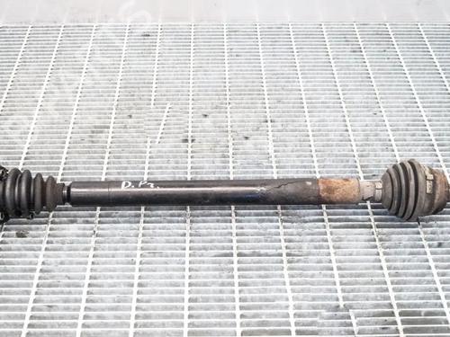 Used Right front driveshaft Right front driveshaft SEAT LEON (1M1) 1.4 16V (75 hp) 6739984 6739984