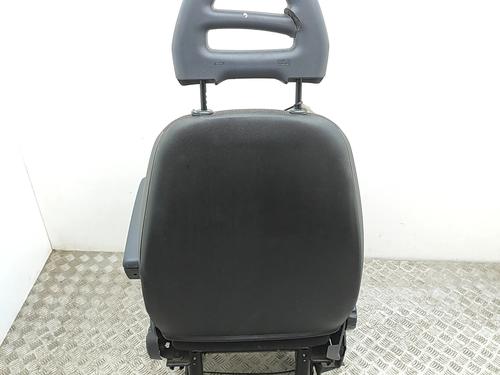 Right front seat PEUGEOT BOXER Bus 2.0 BlueHDi 130 | BP35957593C16 - Image 3