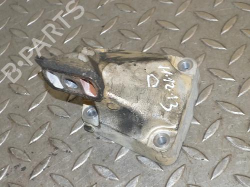 Used Engine mount Engine mount MERCEDES-BENZ VITO / MIXTO Van (W639) 122 CDI (639.601, 639.603, 639.605) (224 hp) 33346993 33346993