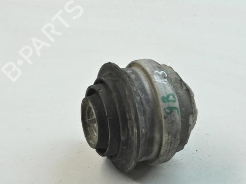 Used Engine mount Engine mount MERCEDES-BENZ SLK (R172) 200 (172.448) (184 hp) 30620008 30620008